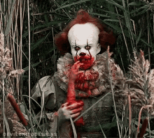 pennywise with a cut arm